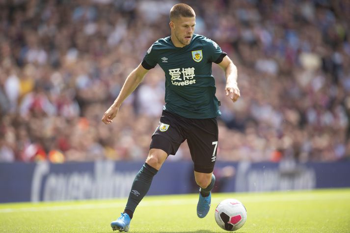 Jóhann Berg í leik með Burnley