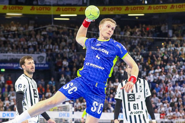 Elliði Snær Viðarsson stóð fyrir sínu fyrir Gummersbach í kvöld.