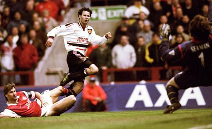 Giggs skorar markið fræga gegn Arsenal