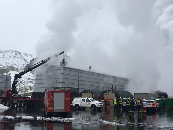 Frá störfum slökkviliðs við Hellisheiðarvirkjun.