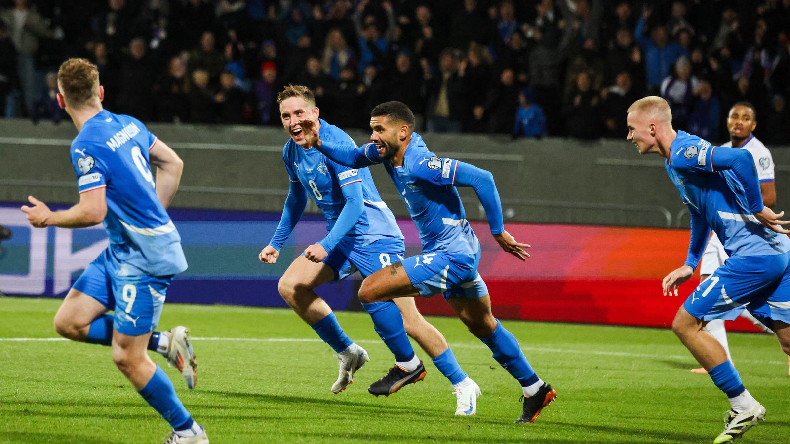 Mynda­syrpa: Ógleyman­legt kvöld í Dalnum