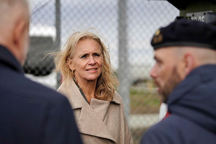 Þorgerður Katrín Gunnarsdóttir utanríkisráðherra mun á næstu vikum leggja fram stefnu i öryggis- og varnarmálum.