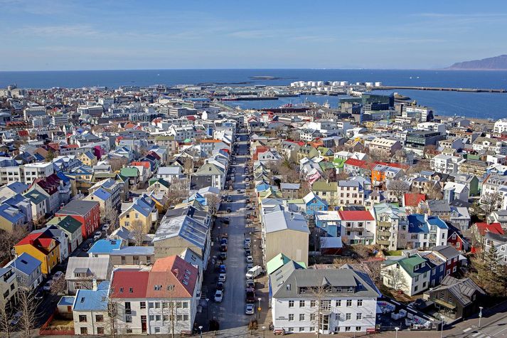 Markmiðið með málþinginu sé að fá fram raunsæja mynd af stöðunni og hvernig bregðast eigi við þeim vanda sem blasir einkum við framangreindum hópum. 