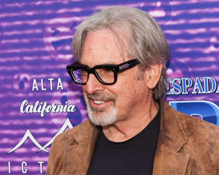 Robert Carradine lætur eftir sig þrjú börn og fjölda barnabarna. 