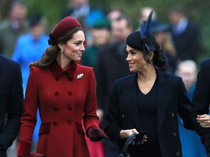 Samband þeirra Katrínar hertogaynju af Cambridge og Meghan Markle er talið hafa batnað til muna.