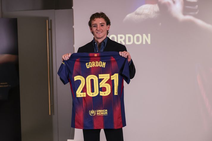 Anthony Gordon var í dag kynntur sem leikmaður Barcelona