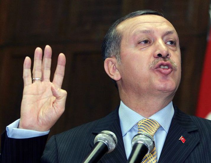 Recep Tayyip Erdogan. Forsætisráðherra Tyrklands játar sig sigraðan.
fréttablaðið/ap