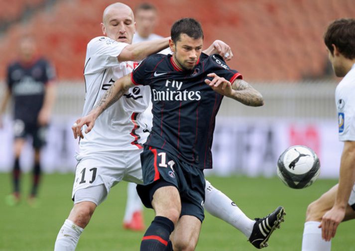 Mateja Kezman í leik með PSG.