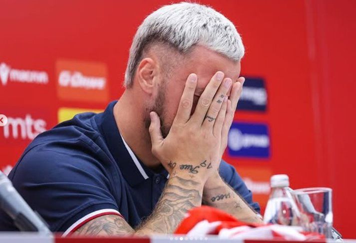 Marko Arnautovic brotnaði niður á blaðamannafundinum.