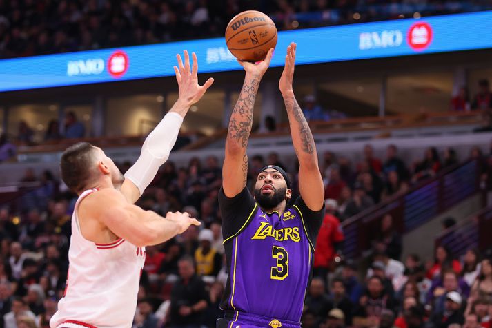 Anthony Davis var stigahæsti maður vallarins í nótt.