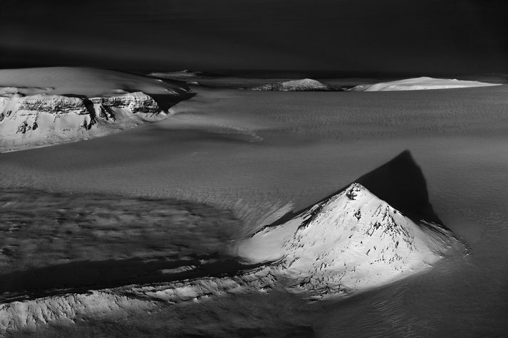 Langjökull er fagur úr lofti.