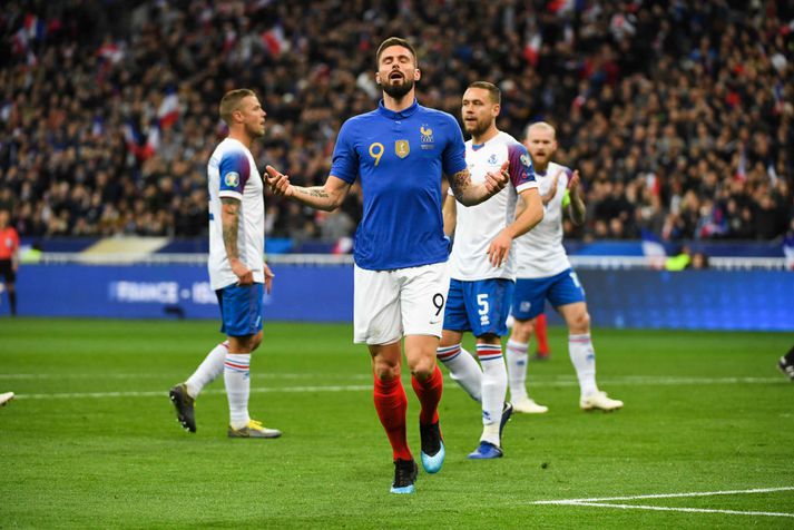 Olivier Giroud varð í kvöld þriðji markahæsti landsilðsmaður Frakka frá upphafi. Hér fagnar hann marki sínu.