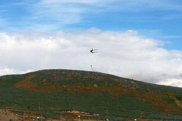 Mikinn reyk leggur frá svæðinu