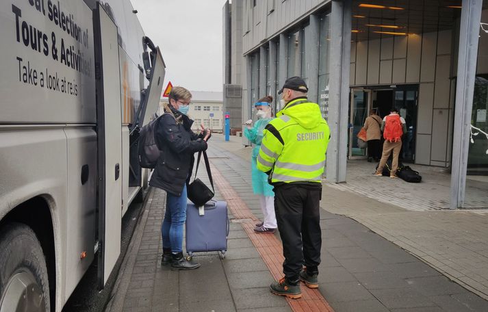 Fyrstu gestir sóttkvíarhótelsins komu á fimmtudag og munu þeir fara í seinni skimun á morgun. 