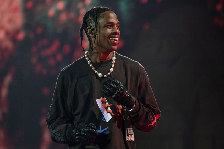 Travis Scott hefði átt að stöðva tónleikana að mati slökkviliðsstjórans í Houston.