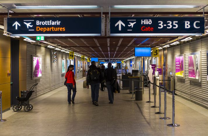 Flugvellirnir á listanum eru metnir eftir stundvísi, gæðum og þjónustu. Keflavíkurflugvöllur er um miðbik listans.