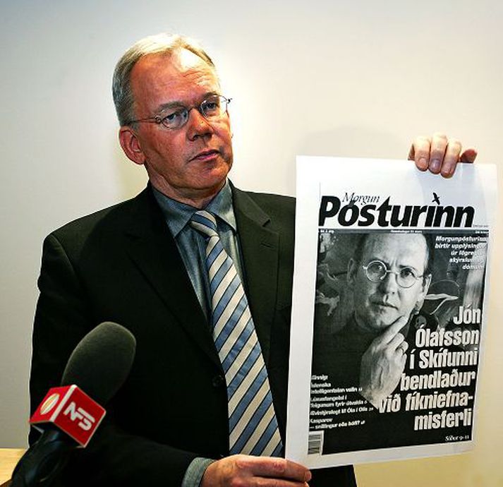 Hannes Hólmsteinn Gissurarson
segir oft hafa verið rætt opinberlega um tengsl Jóns Ólafssonar við eiturlyf.