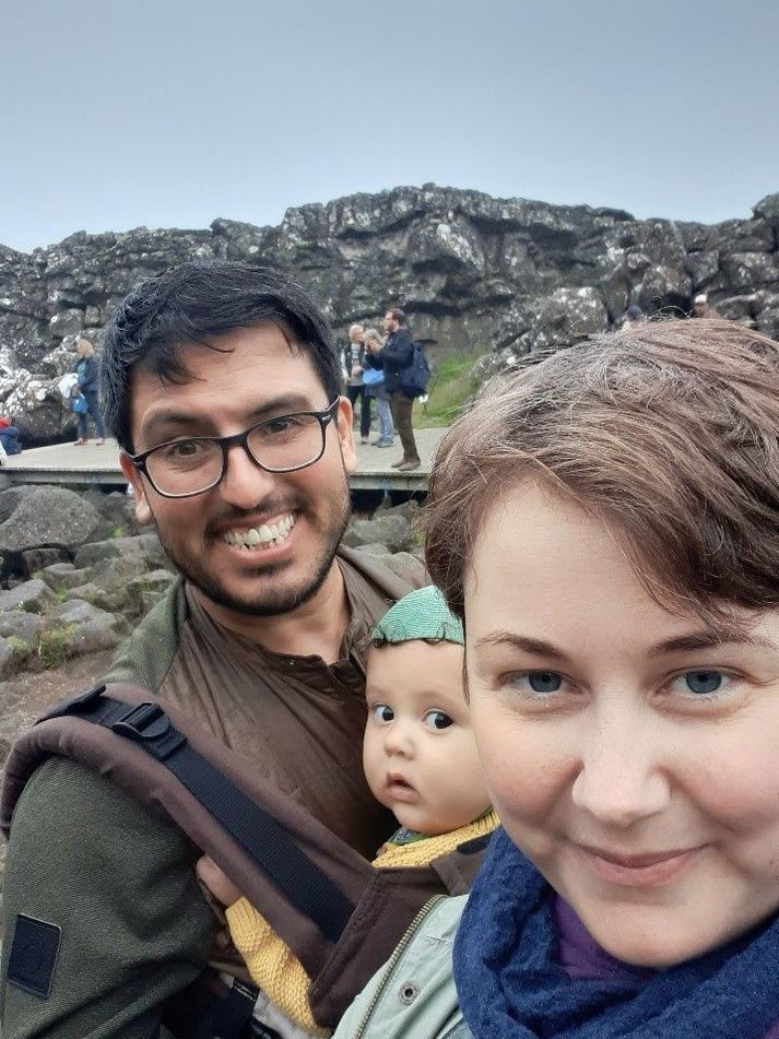 Nanna Hlín Halldórsdóttir og eiginmaður hennar Navid Nouri sem er íslenskur ríkisborgari frá Afganistan standa í dag fyrir samstöðufundi á Austurvelli klukkan fimm þar sem þess krafist að stjórnvöld bjargi ættingjum afganskra Íslendinga frá Afganistan.