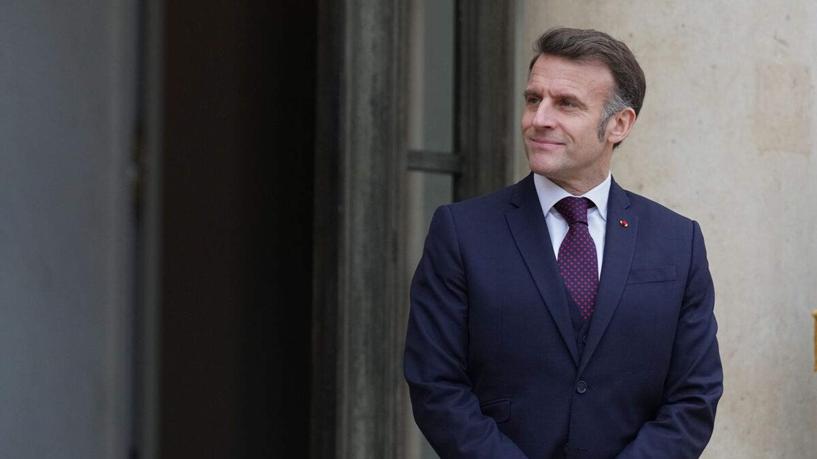 Macron segir Evrópu­mönnum að hrista af sér slenið