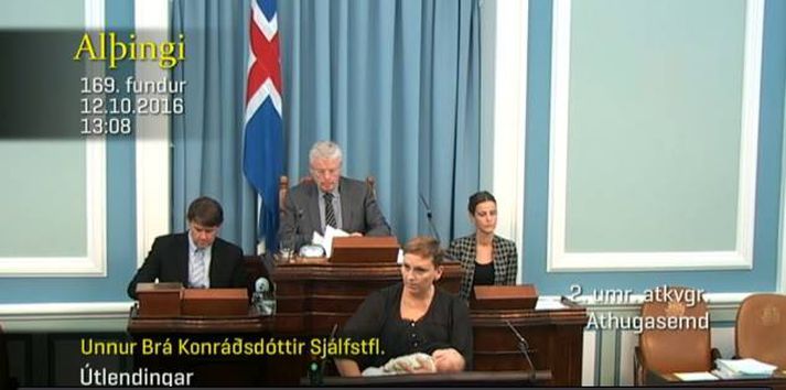 Unnur Brá Konráðsdóttir nær endurkjöri. Athygli vakti þegar hún mætti með ungabarn  í pontu Alþingis á dögunum.