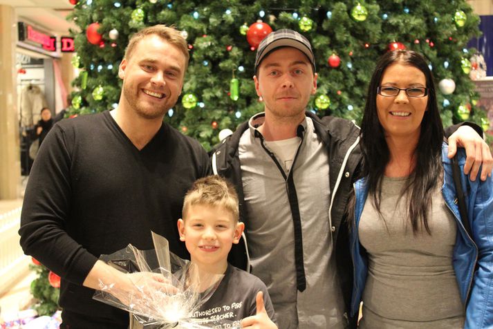 Einar Magnús frá markaðsdeild Kringlunnar, Friðrik Thorlacius frá FM957, Dagný Sif Kristinsdóttir og Kristinn Sævar Borgþórsson er fyrir miðju.