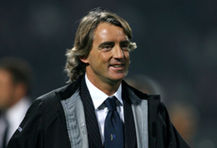 Robert Mancini, þjálfari Inter, má leyfa sér að brosa yfir gengi sinna manna að undanförnu.