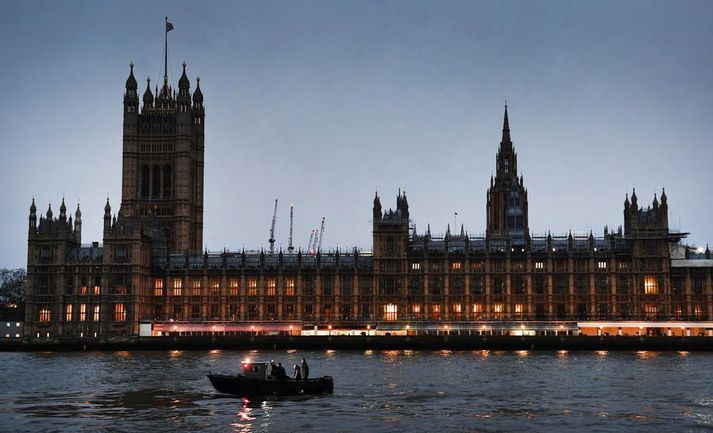 Westminster-höll í London er samkomustaður breska þingsins.