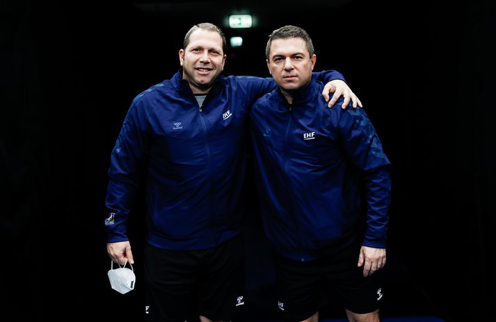 Gjorgji Nachevski og Slave Nikolov fyrir leik Íslands og Svartfjallalands á EM 2022.