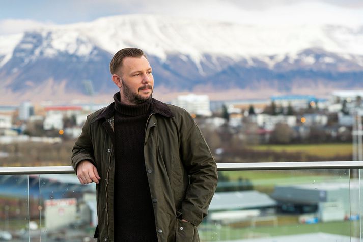 Steindi kallar útsendinguna Rauðvín og klakar og byrjar klukkan tíu í kvöld.