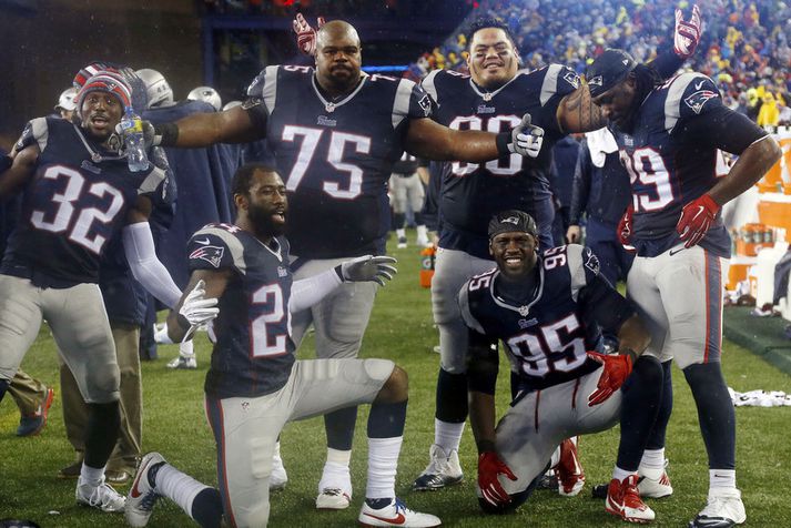 Þessir leikmenn New England Patriots voru sáttir í leikslok.