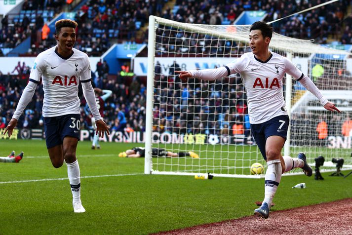 Heung-Min Son hélt áfram eftir meiðslin og skoraði tvö mörk. Hér fagnar hann sigurmarkinu.