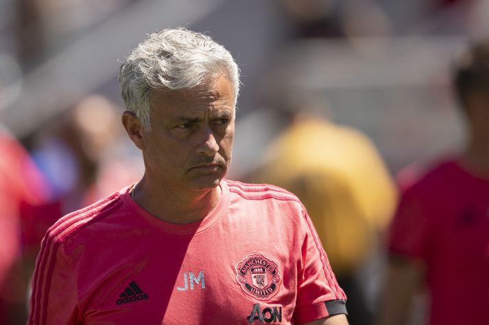 José Mourinho var ekki kátur í gærkvöldi.