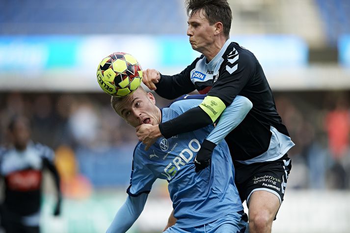 Eggert Gunnþór Jónsson með fyrirliðabandið í leik gegn Randers á dögunum.