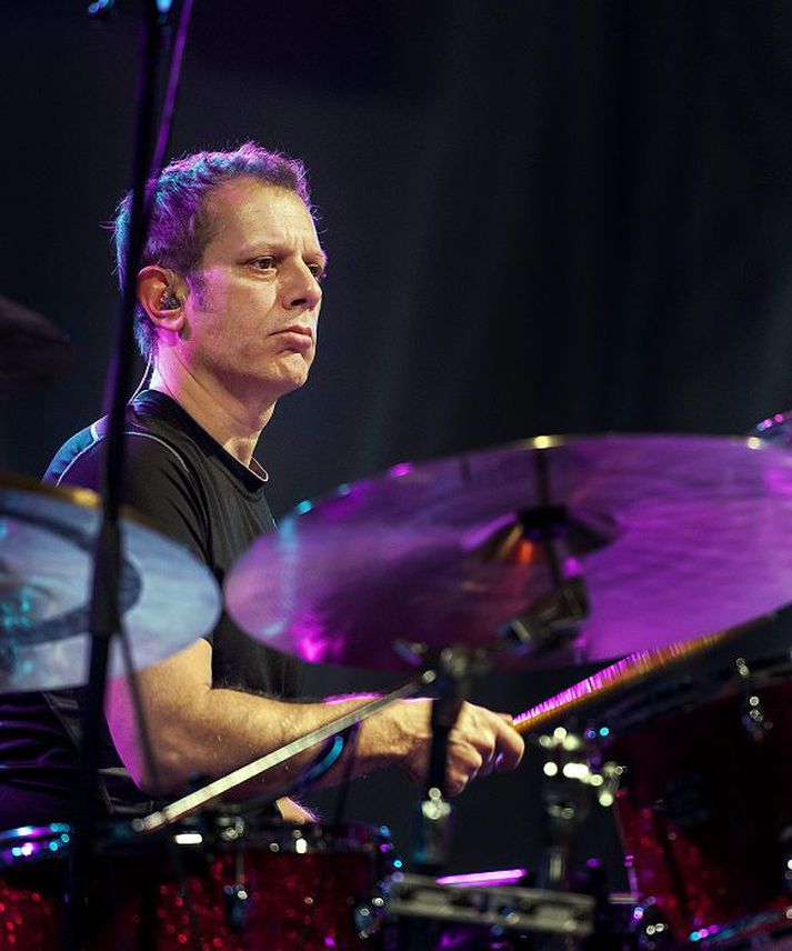 Trommuleikarinn Dave Weckl kemur hingað til lands og miðlar þekkingu sinni til íslenskra trommuleikara.