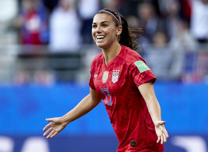 Alex Morgan skoraði fimmu gegn Tælandi.