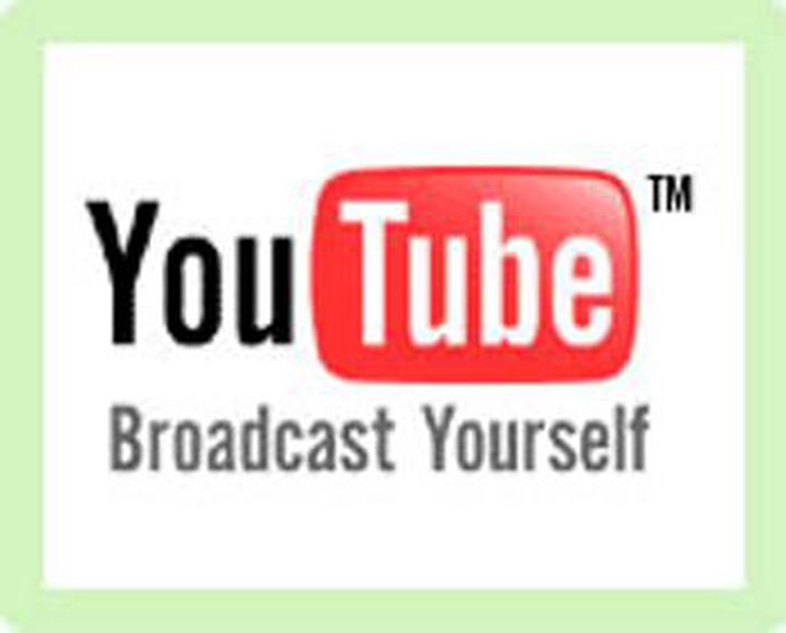 Alan Johnson, menntamálaráðherra Breta, nefndi sérstaklega YouTube í þessu samhengi.