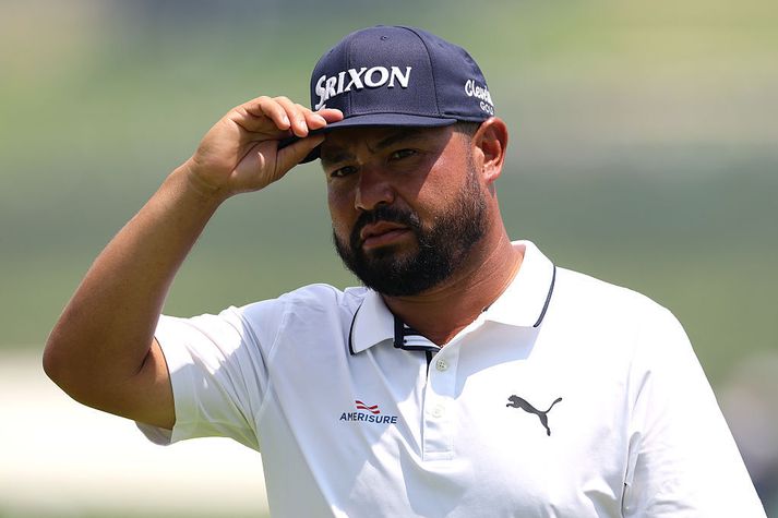 JJ Spaun átti besta hringinn í dag en það á margt eftir að gerast áður en meistari verður krýndur á sunnudaginn.