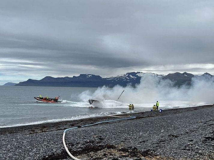 Frá slökkviliðsstörfum.