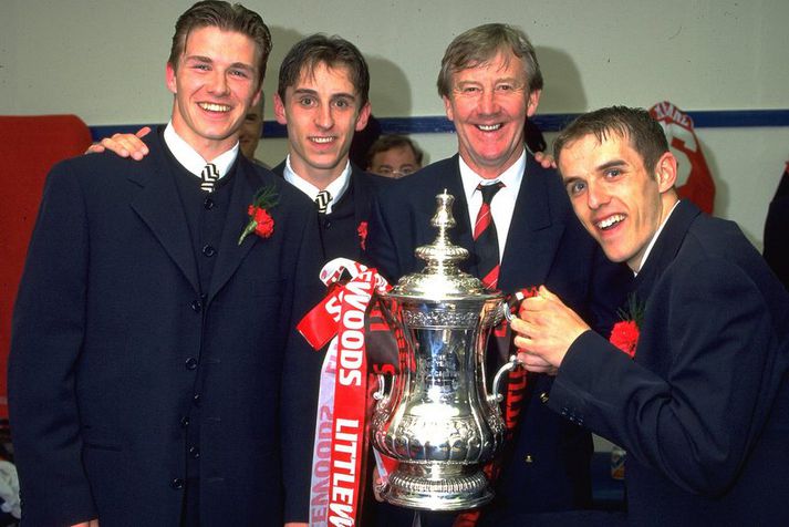 Eric Harrison með David Beckham, Gary Neville og Phil Neville.