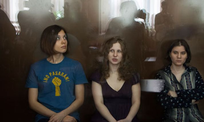Meðlimir Pussy Riot, Nadezhda Tolokonnikova, Maria Alekhina og Ekaterina Samutsevich.