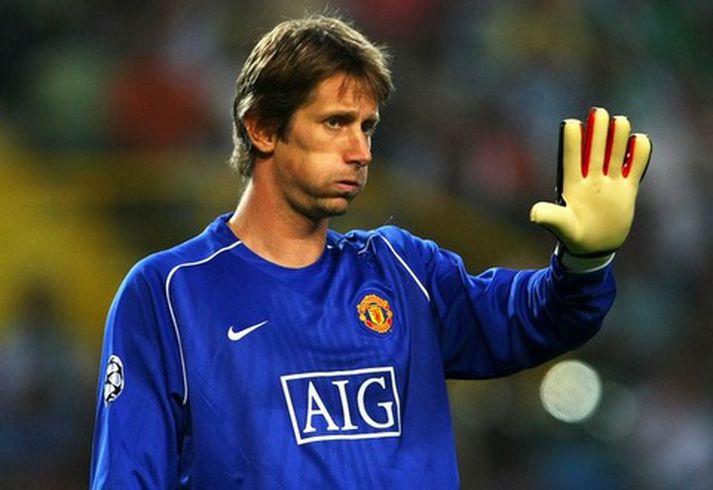 Edwin van der Sar hefur verið öflugur á milli stanganna hjá United.