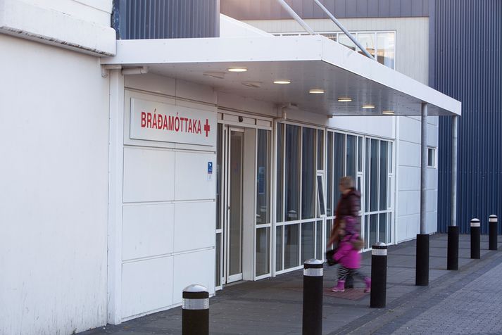 Takist samningar ekki fyrir miðnætti annað kvöld hefjast hertar verkfallsaðgerðir lækna á mánudag.