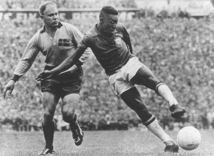 Pelé skoraði tvö í úrslitaleiknum á móti Svíþjóð árið 1958.