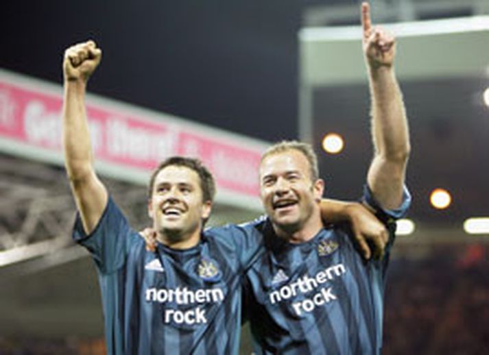 Owen og Shearer höfðu ríka ástæðu til að fagna í kvöld.