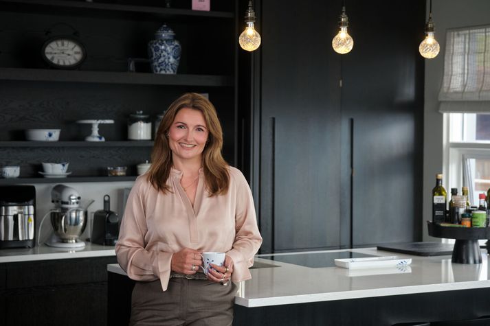 Ingunn Svala Leifsdóttir, framkvæmdastjóri Olís, er ekki A-týpa og ekki B-týpa heldur C-týpa: Vill fara snemma að sofa og sofa út! Gamlar vinkonur Ingunnar hleypa henni helst ekki að græjunum þegar kemur að tónlist.