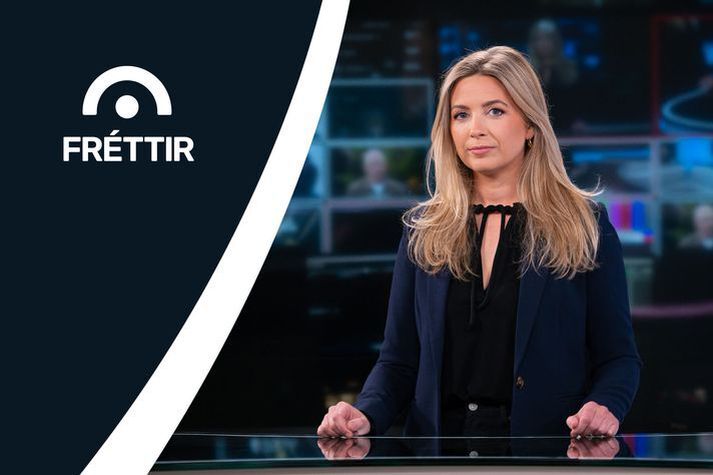 Sunna Sæmundsdóttir les kvöldfréttir í kvöld.