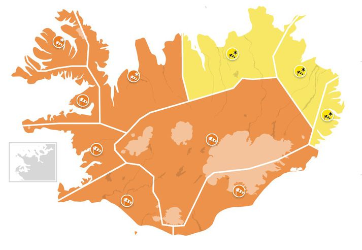 Appelsínugular viðvaranir eru í gildi alls staðar á landinu nema fyrir austan.