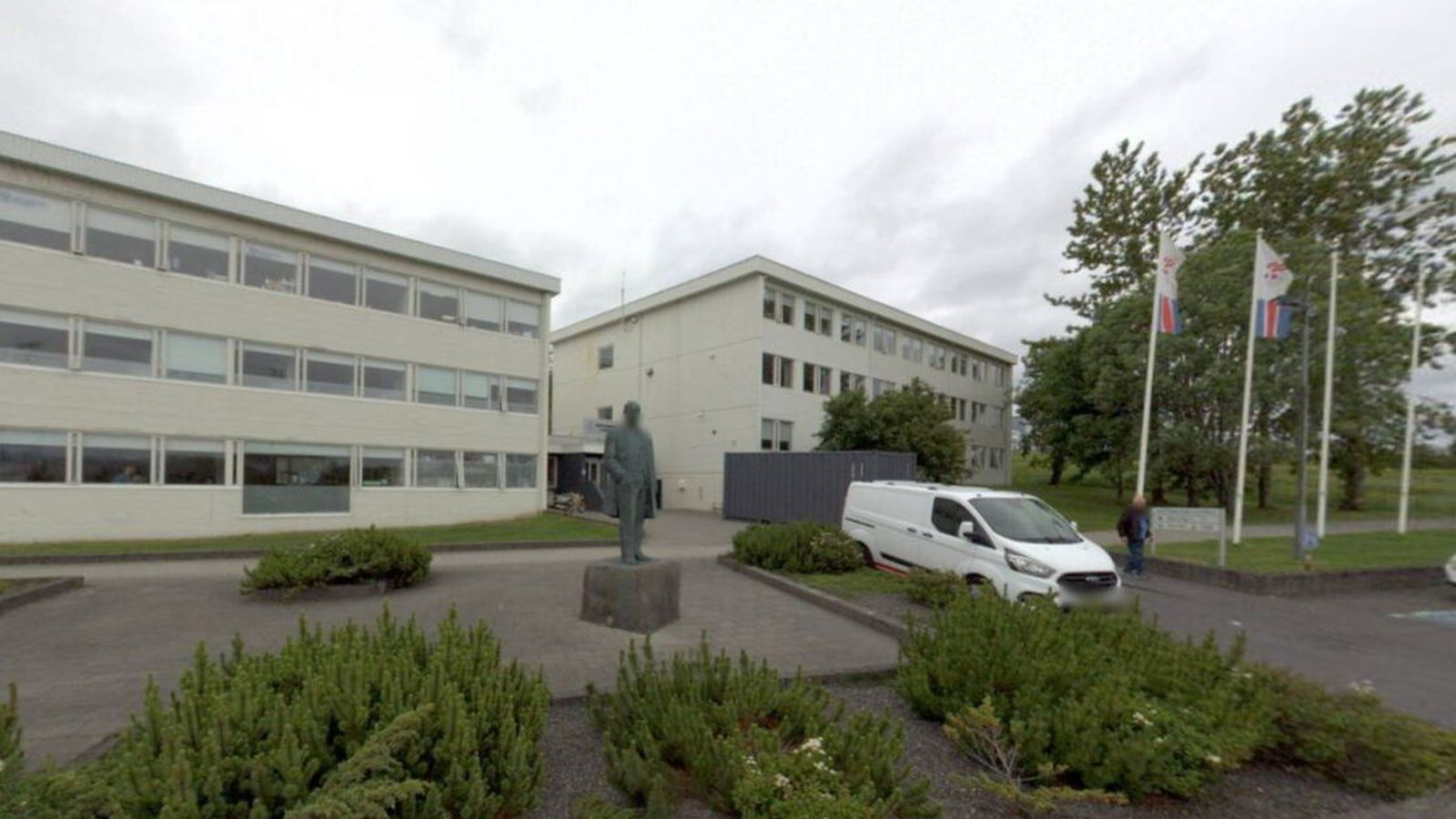 Sund­þjálfari KR með hníf á lofti fyrir lykilfund sund­fólks