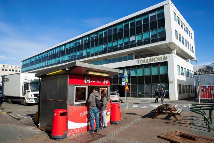 Stutt verður fyrir nemendur Listaháskólans að fara að fá sér pylsu þegar starfsemi skólans flyst í Tollhúsið við Tryggvagötu.