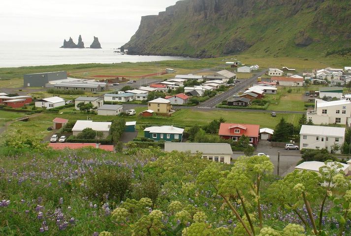  Fólki fjölgar og fjölgar í Vík, ekki síst eldra fólki og þá er nauðsynlegt að hafa gott hjúkrunarheimili á staðnum en núverandi heimili er orðið gamalt og lúið en þjónar samt sínu hlutverki vel. 